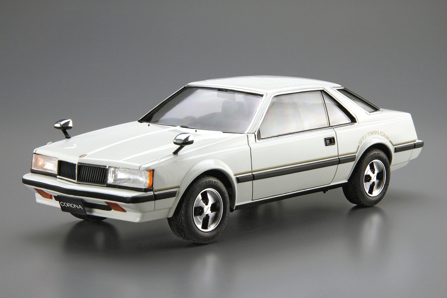 Aoshima - 1/24 Toyota RT141 Corona Hardtop 2000GT '82