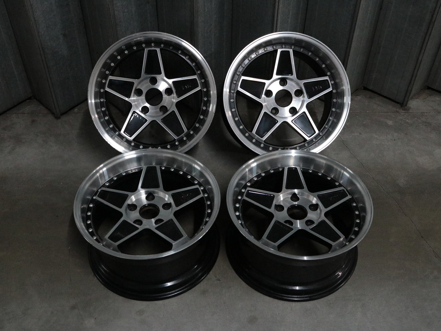 FYK 17" 8.5J +20 / 10J +20 5x120