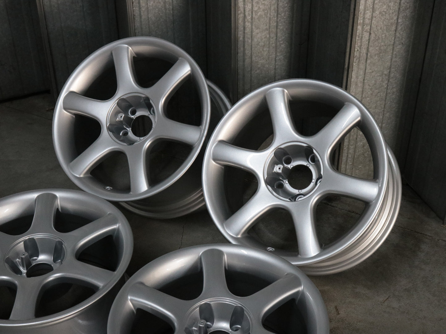 OZ Saturn 17" 8.5J +13 / 10J +20 5x120