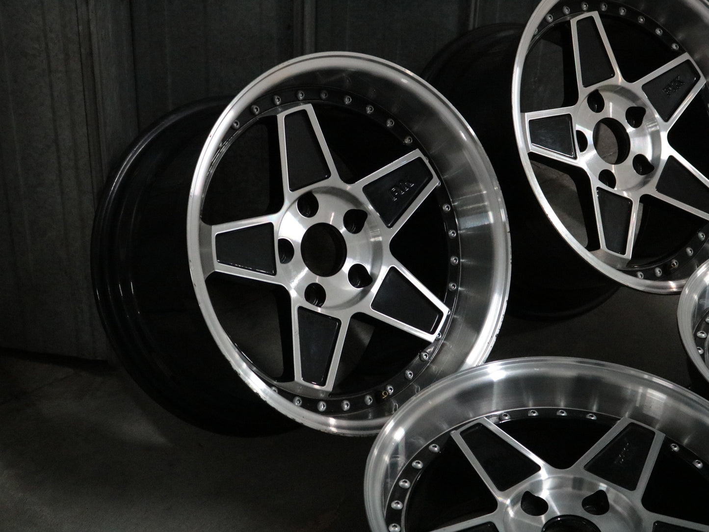 FYK 17" 8.5J +20 / 10J +20 5x120